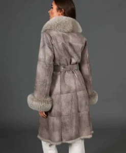 Donna D'Arienzo Ada - Cappotto in pelliccia di lapin nappato grigio con collo in volpe