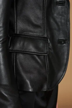 Donna D'Arienzo Blazer - Giacca blazer in pelle nera due bottoni nappa effetto liscio