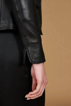 Donna D'Arienzo Blazer - Giacca blazer in pelle nera due bottoni nappa effetto liscio