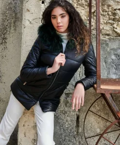 Donna D'Arienzo Chloe - Piumino in pelle naturale nera con cappuccio bordato pelliccia