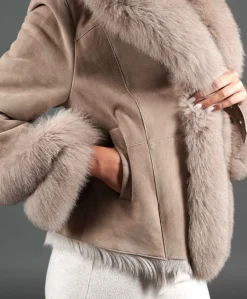 Donna D'Arienzo Clara - Giacca in montone scamosciato beige con collo in volpe