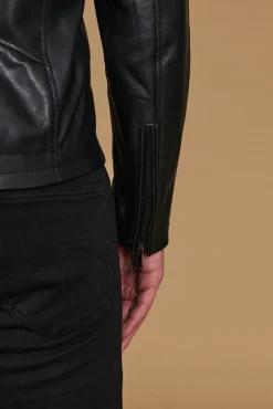 Uomo D'Arienzo Clou - Chiodo in pelle nera con alette sulle spalle e reverse ampio