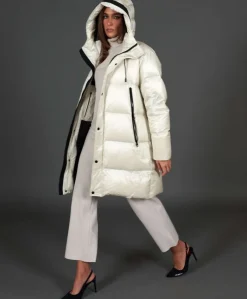 Donna D'Arienzo Dora - Giaccone lungo in vera piuma colore beige da ripiegare a zaino