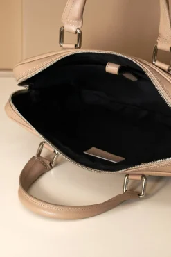 D'Arienzo Dylan - Borsa Ventiquattrore in pelle di vitello beige saffiano tasca zip