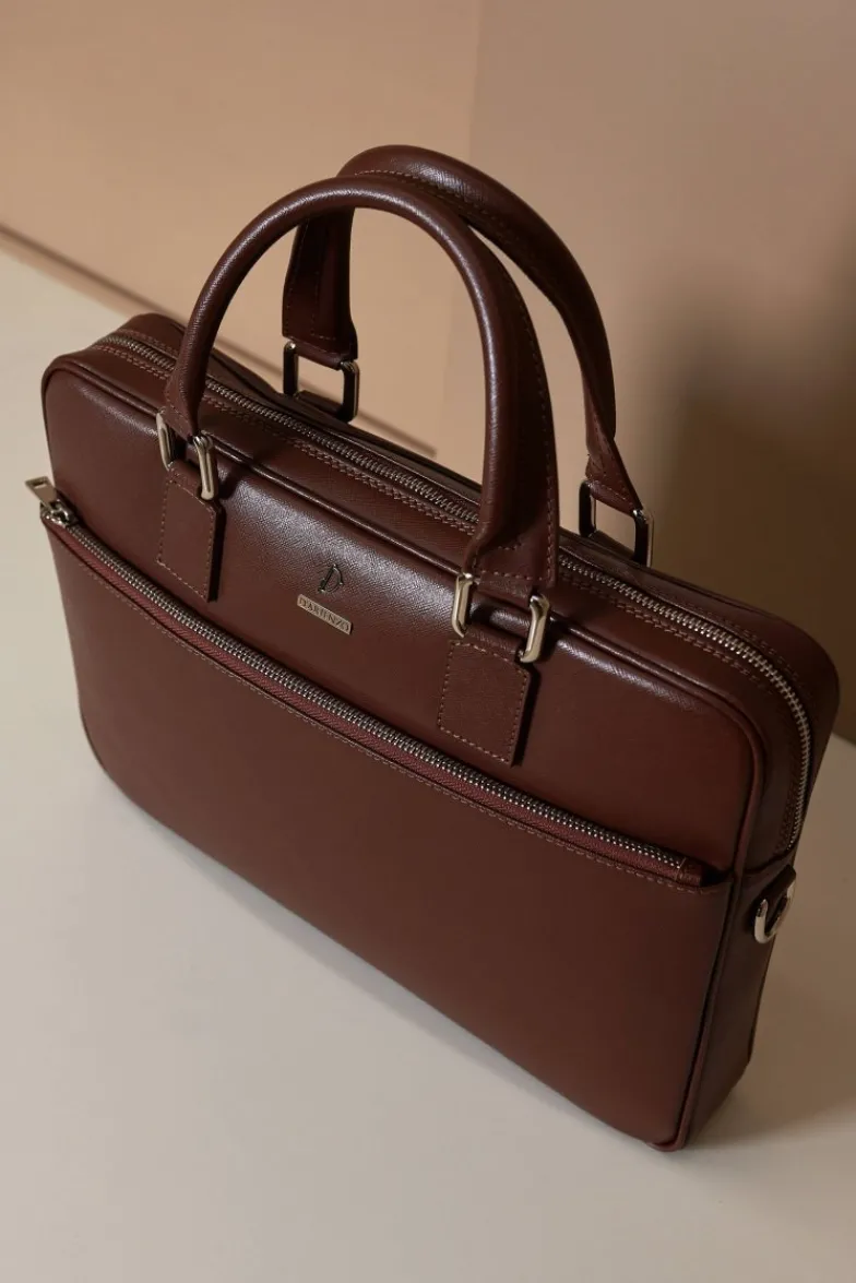 D'Arienzo Dylan - Borsa Ventiquattrore in pelle di vitello marrone saffiano tasca zip