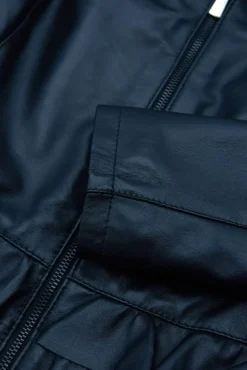 Donna D'Arienzo F105BL - Giacca in pelle nera con balze nappa effetto liscio