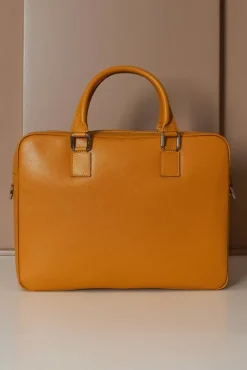 D'Arienzo Justin - Borsa Ventiquattrore in pelle di vitello ocra saffiano con doppia tasca