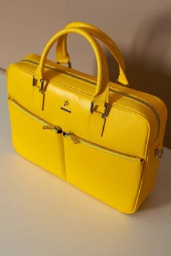 D'Arienzo Justin - Borsa Ventiquattrore in pelle di vitello gialla saffiano con doppia tasca