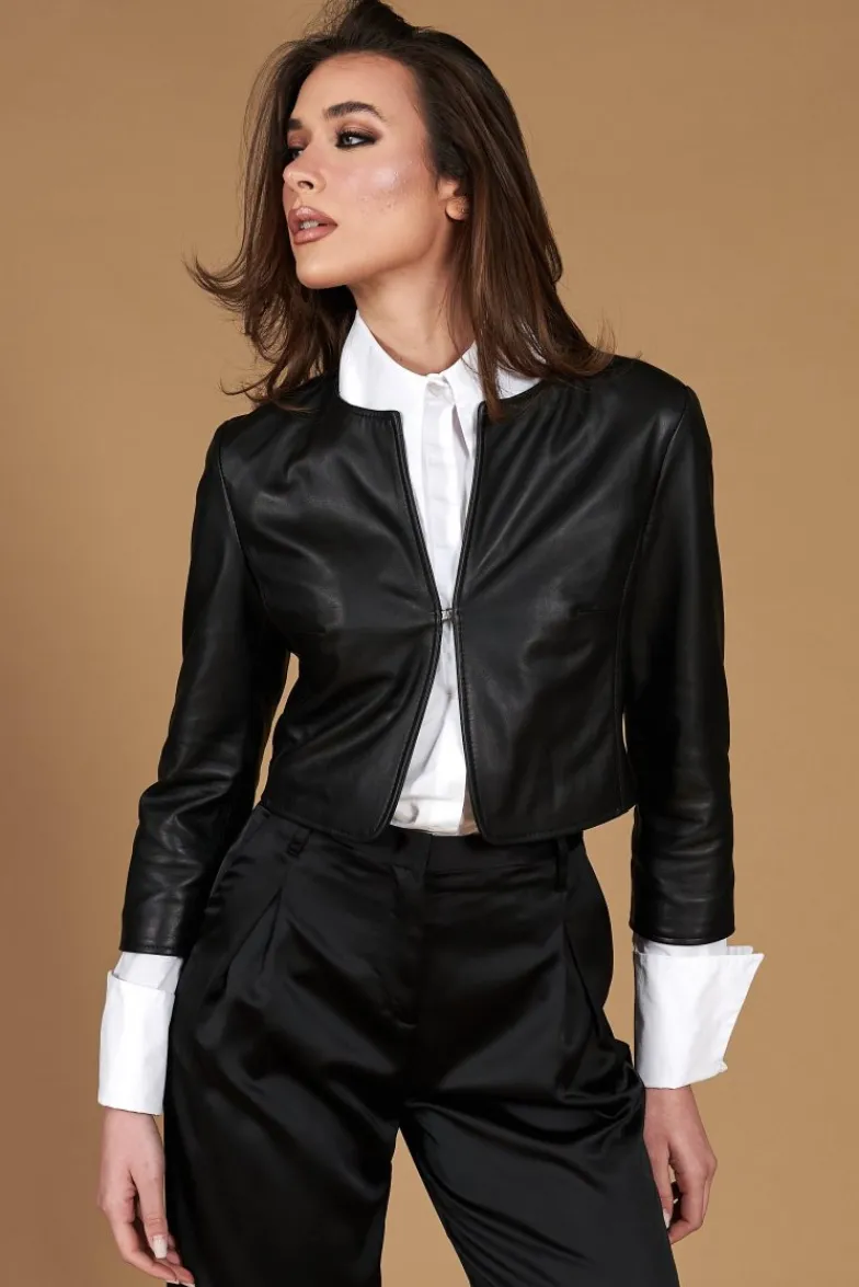 Donna D'Arienzo Miss - Giacca corta bolero in pelle nera girocollo nappa effetto liscio