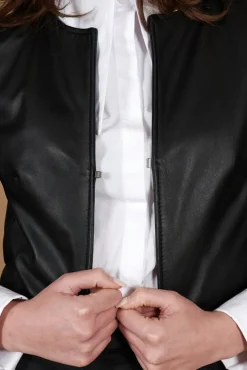 Donna D'Arienzo Miss - Giacca corta bolero in pelle nera girocollo nappa effetto liscio