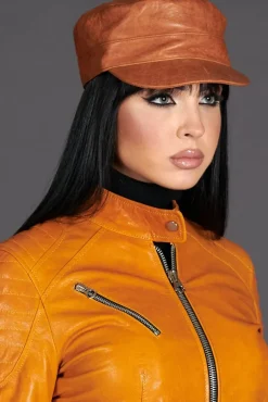 Donna D'Arienzo Modena - Cappello in pelle color cuoio con visiera stile Vasco