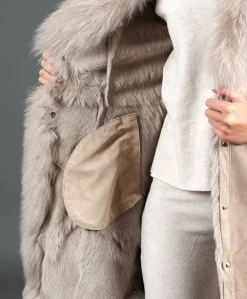 Donna D'Arienzo Olga - Cappotto in montone scamosciato beige con collo in volpe