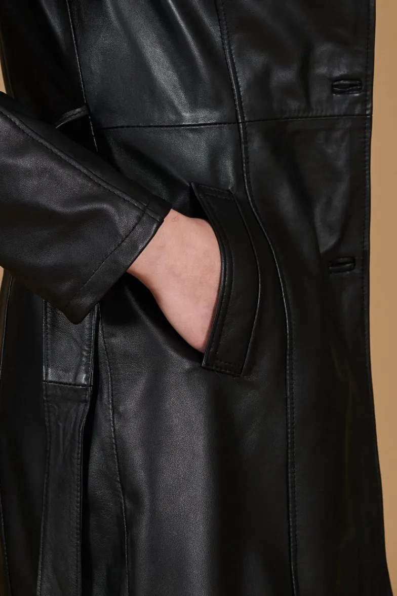 Donna D'Arienzo Stefany - Cappotto in pelle nera con cintura nappa effetto liscio
