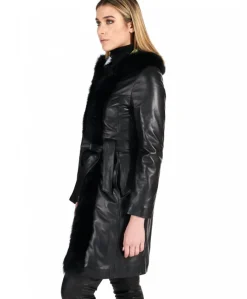 Donna D'Arienzo Tina - Cappotto in pelle nera con cappuccio bordato pelliccia