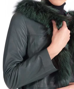 Donna D'Arienzo Tina - Cappotto in pelle naturale verde con cappuccio bordato pelliccia