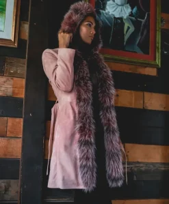 Donna D'Arienzo Tina - Cappotto in pelle scamosciata rosa con cappuccio bordato pelliccia