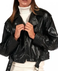 Donna D'Arienzo Xenia - Chiodo oversize in pelle nera goffrata versione corta
