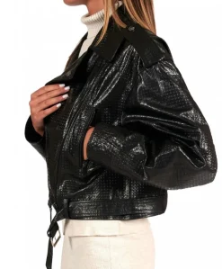 Donna D'Arienzo Xenia - Chiodo oversize in pelle nera goffrata versione corta